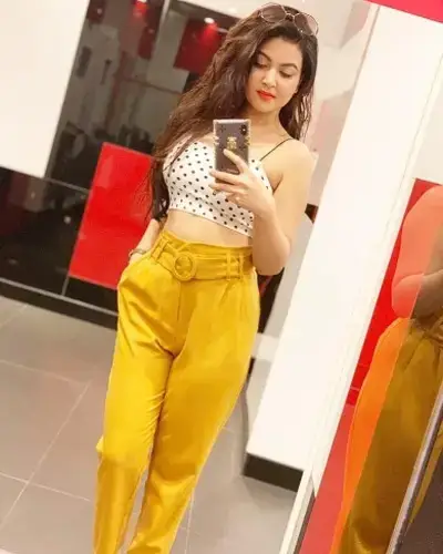 Domjur Escort